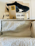 Authentic Golden Goose Men's Superstar Sneakers Black/White 8.5 Medium US
