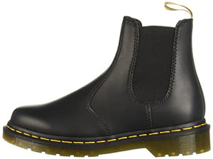 Dr. Martens 2976 Felix Rub Off Chelsea Boot, black, 6 Men/7 Women US